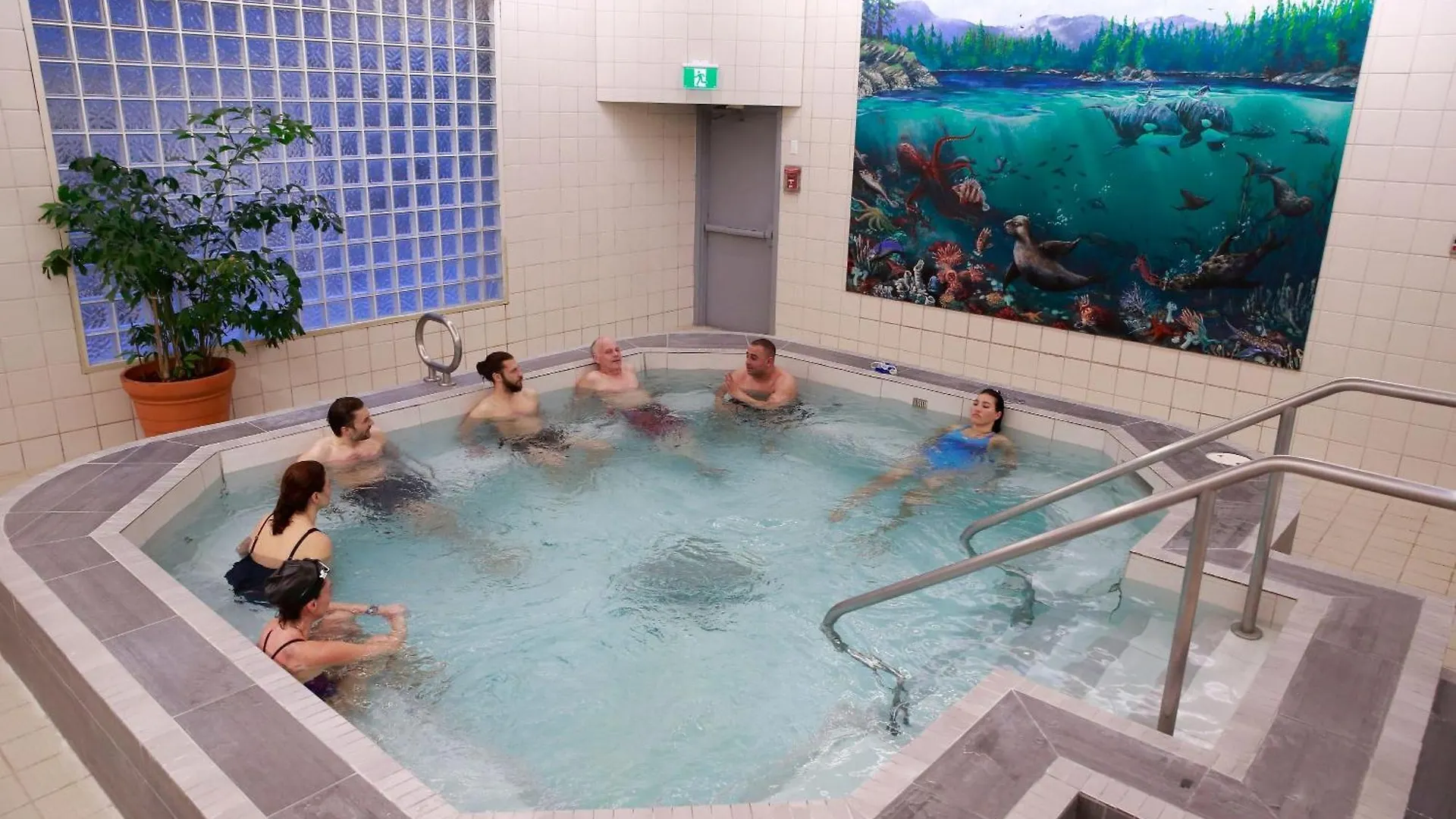 Azur Legacy Collection Hotel Vancouver