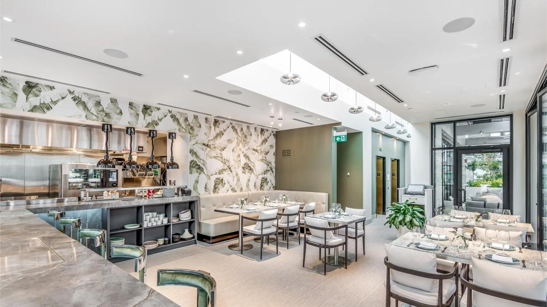 Azur Legacy Collection Hotel Vancouver