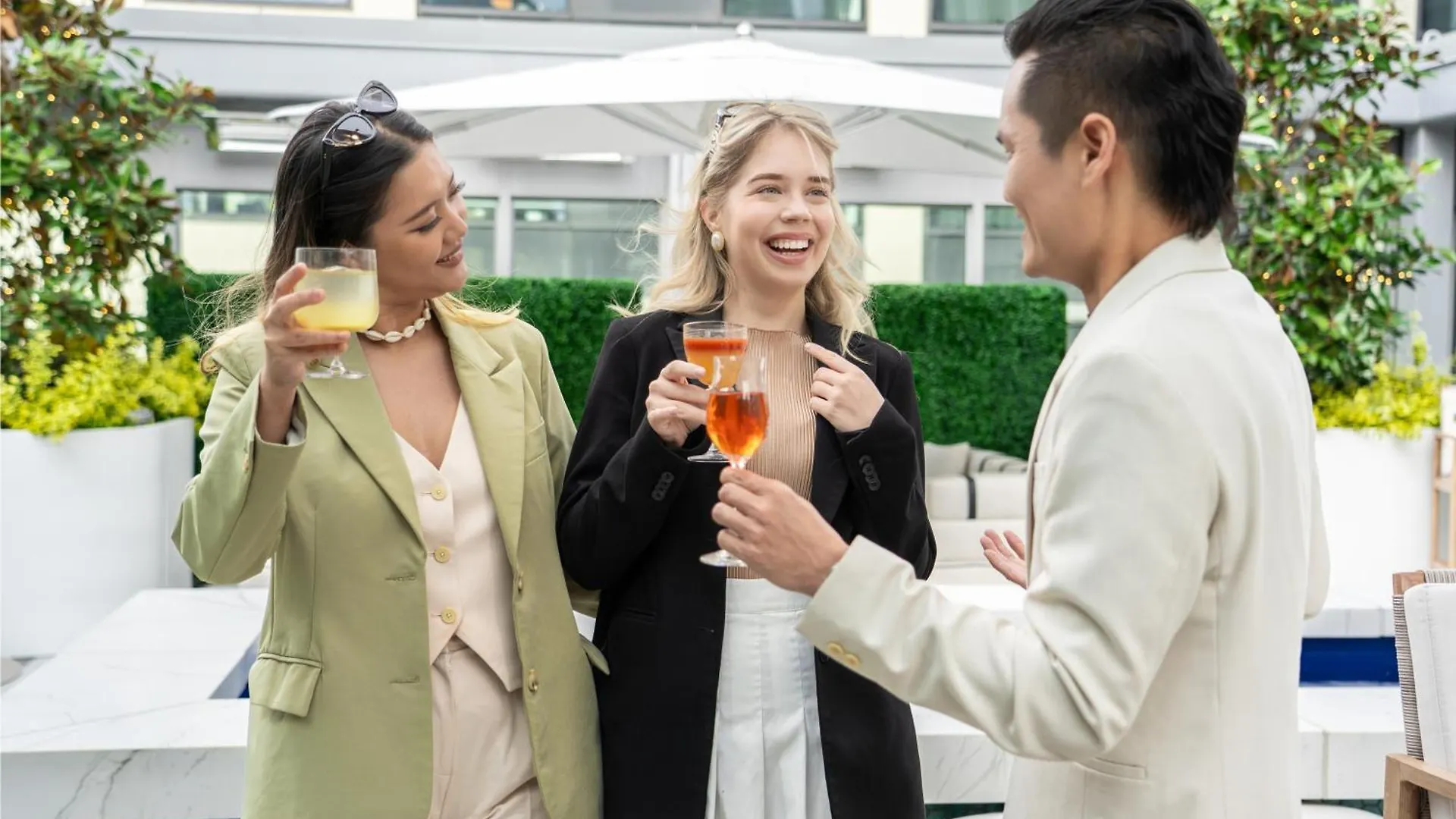 Azur Legacy Collection Hotel Vancouver